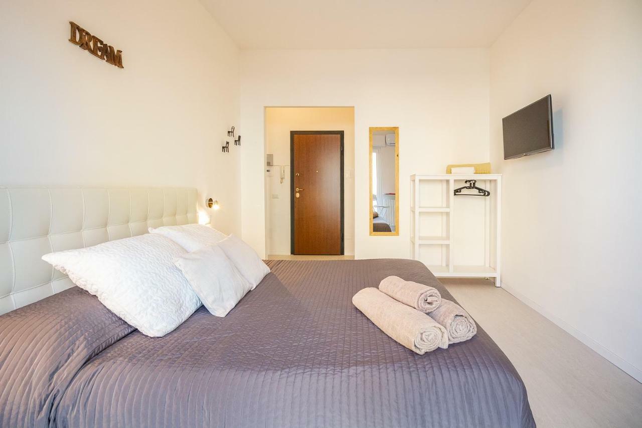 Apartamento Alessia'S Flat- Milano M3 Corvetto Exterior foto